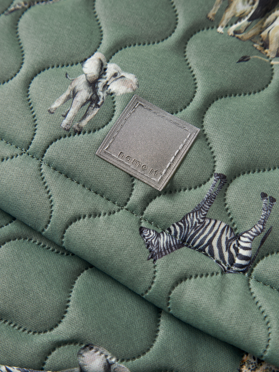 model_shot-detail